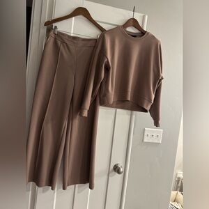 Women’s pant and sweater set